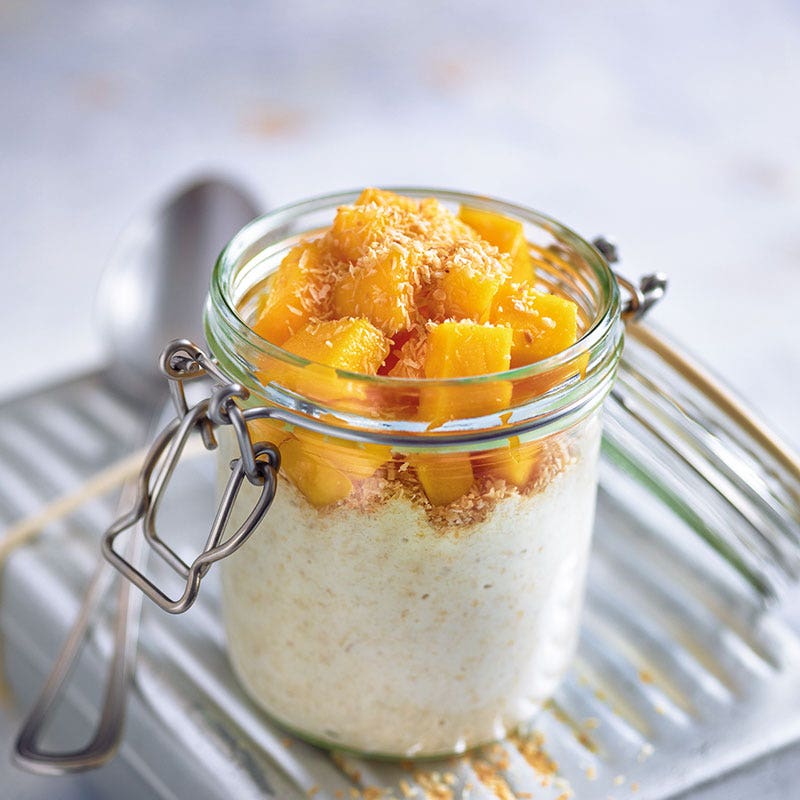 Exotische Office-Oats mit Mango und Kokosnuss