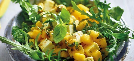 Mango-Rucola-Salat mit Schafskäse
