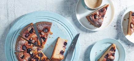 Bakewell cake