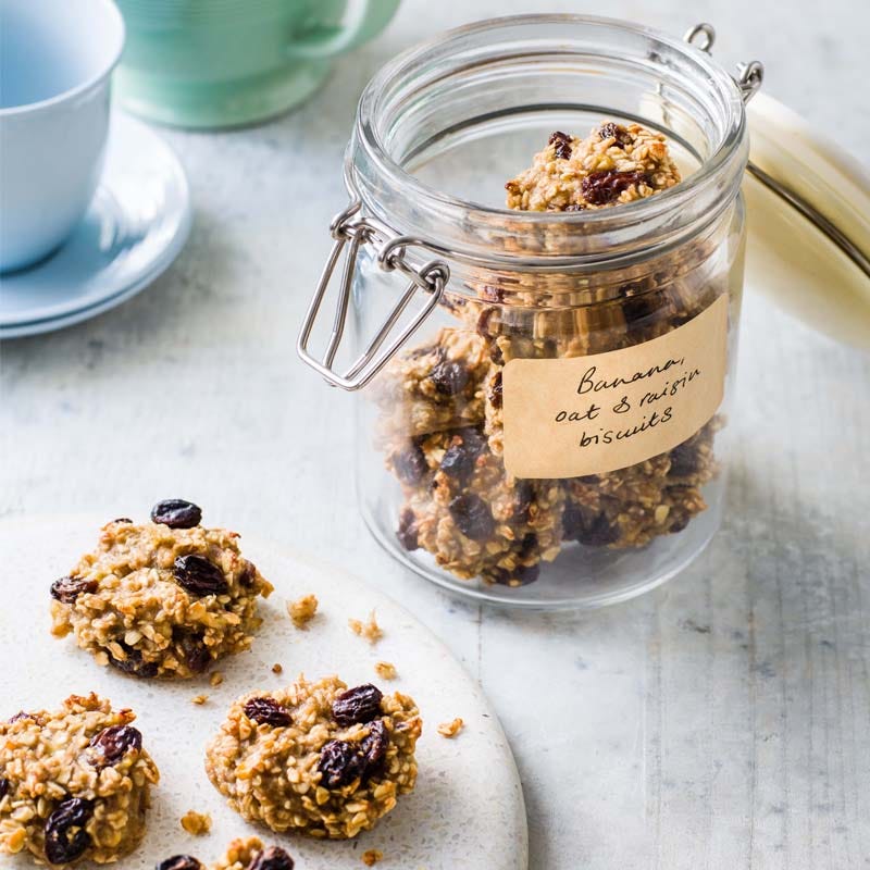 Photo of Banana, oat & raisin bites by WW