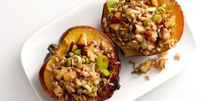 Courge poivrée farcie d'épeautre