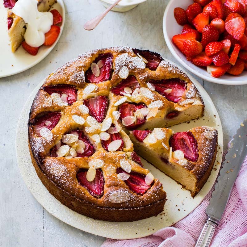 Photo of Strawberry bakewell cake by WW