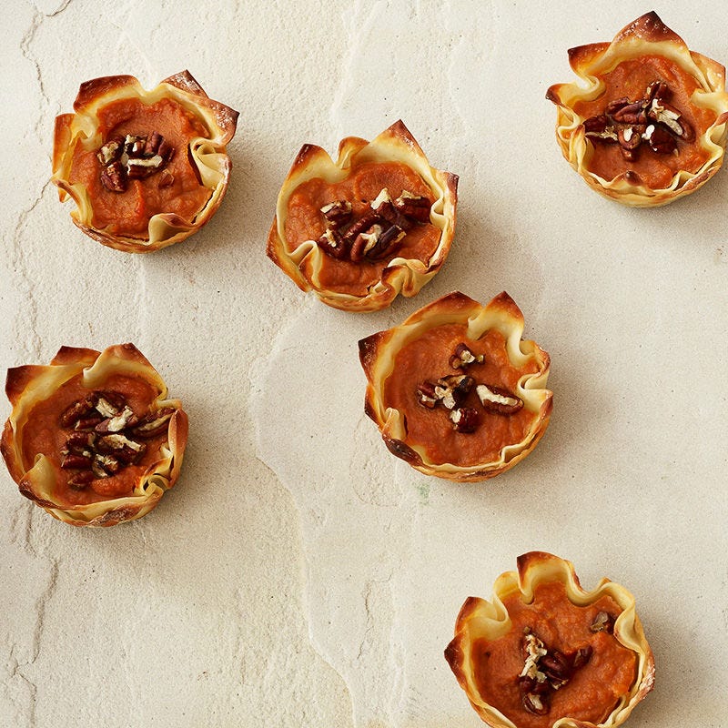 Photo de Mini-tartelettes à la citrouille et aux pacanes par WW