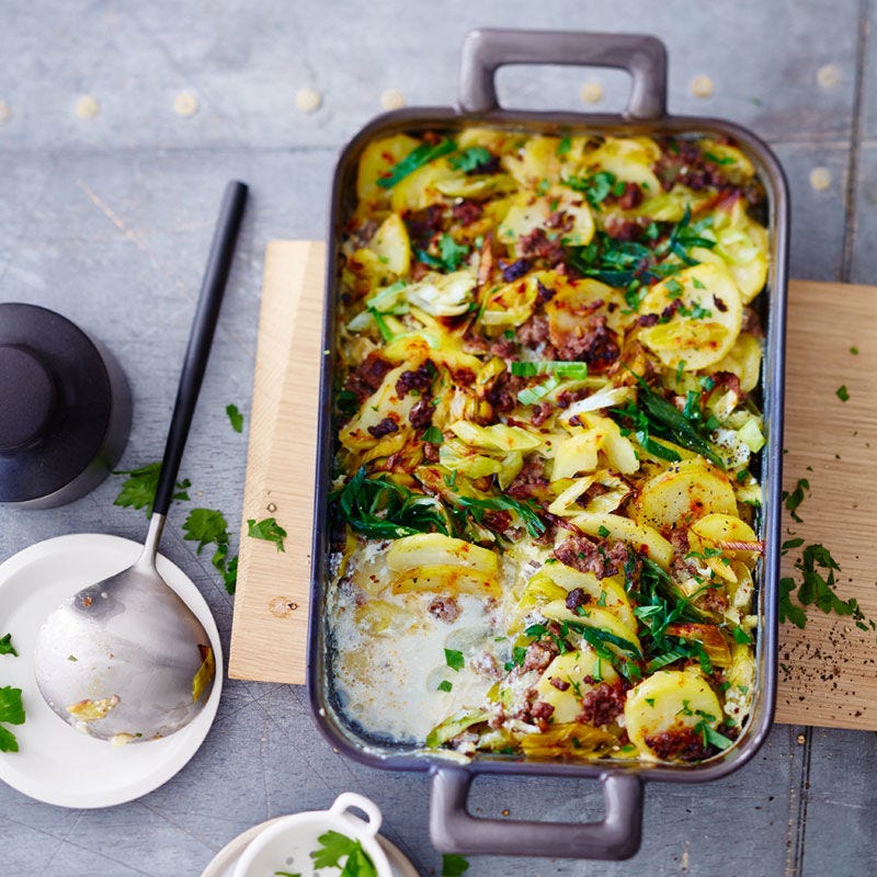 Hack-Lauch-Auflauf mit Kartoffeln