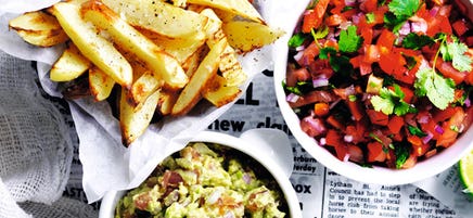 Pommes Frites mit Dips