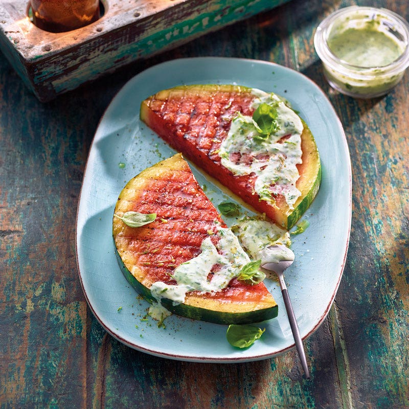 Wassermelone mit Basilikumdressing