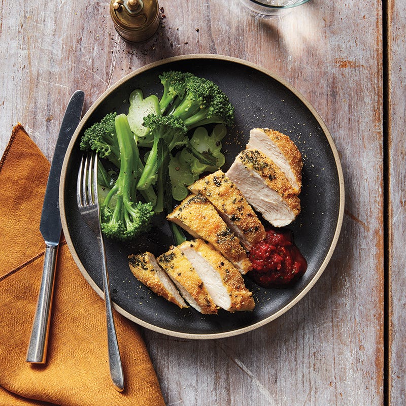 Crispy chicken with red pepper sauce