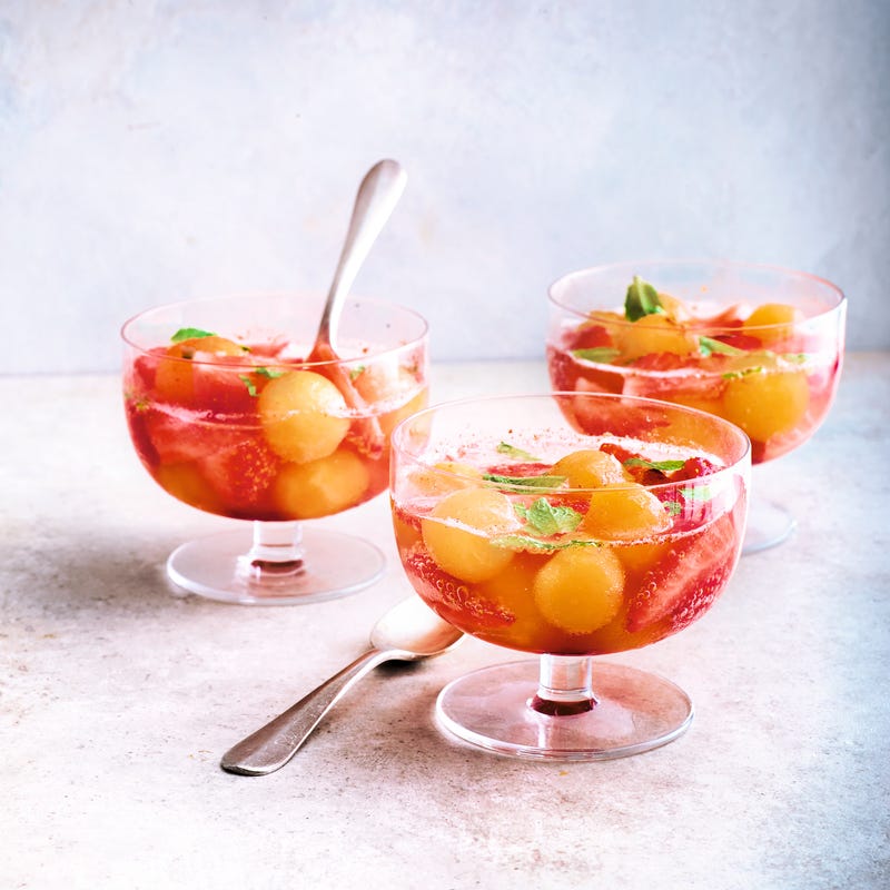 Soupe pétillante aux fruits d'été