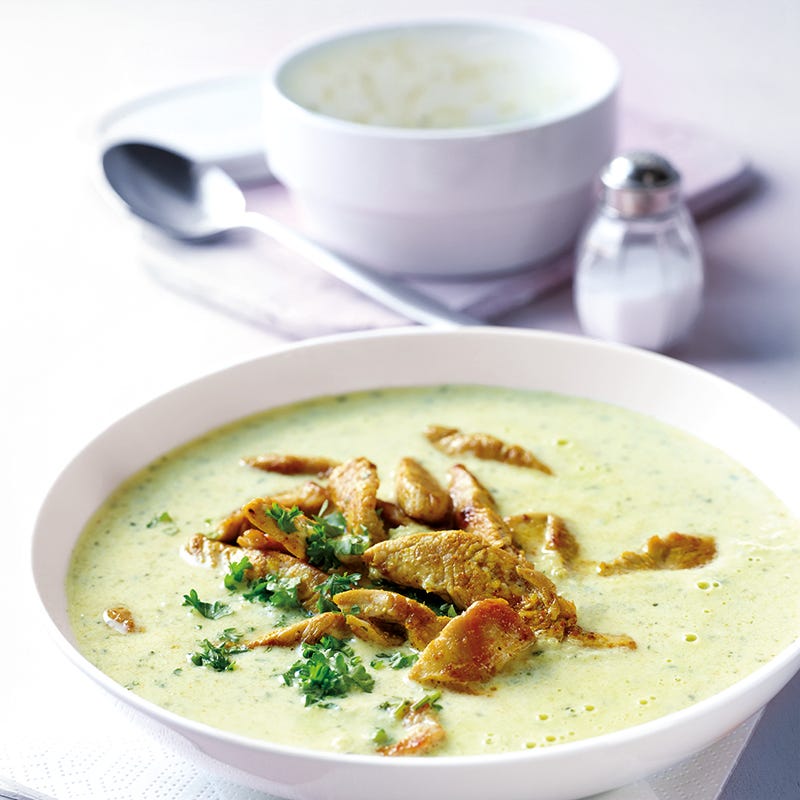 Groentesoep met yoghurt en kalkoen