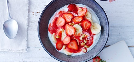 Yaourt aux fraises & aux noix