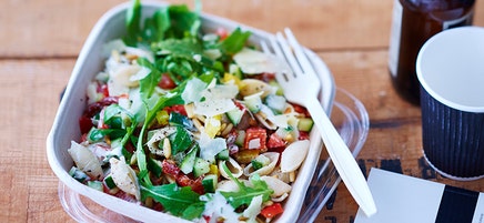 Salade de pâtes au parmesan