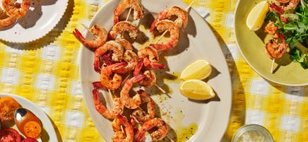 Brochettes de crevettes grillées