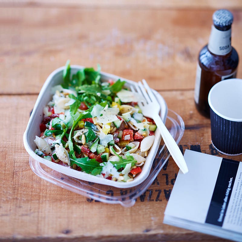 Foto van Pastasalade met parmezaandressing door WW