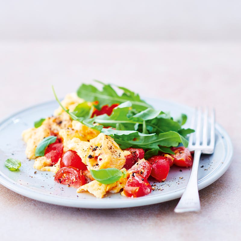Photo de Oeufs brouillés aux tomates et à la roquette prise par WW