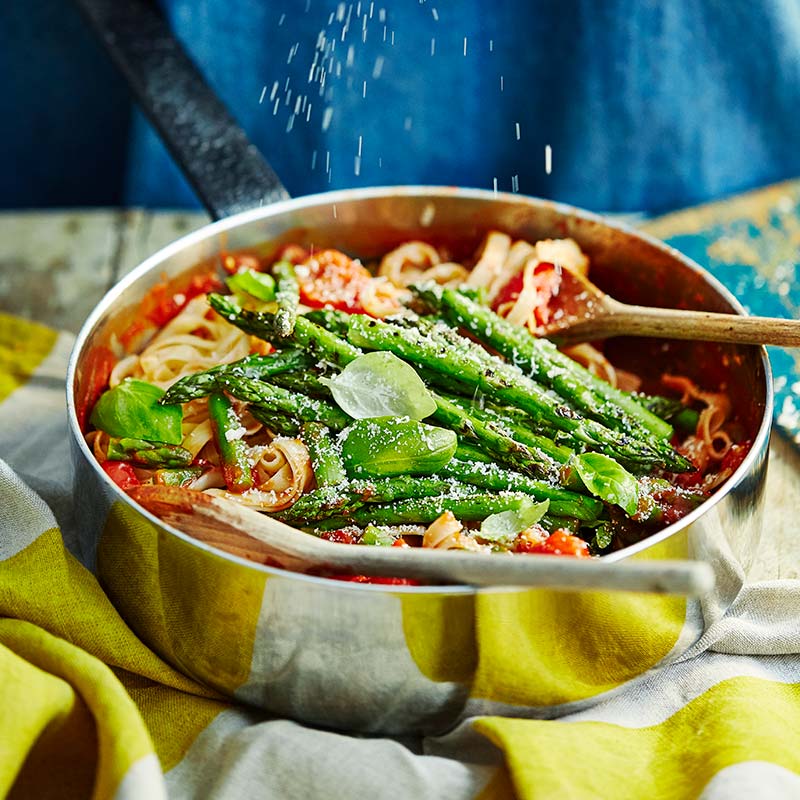 Pasta med tomatsås och sparris - ViktVäktarna