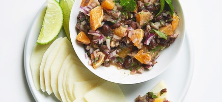 Black bean & clementine dip