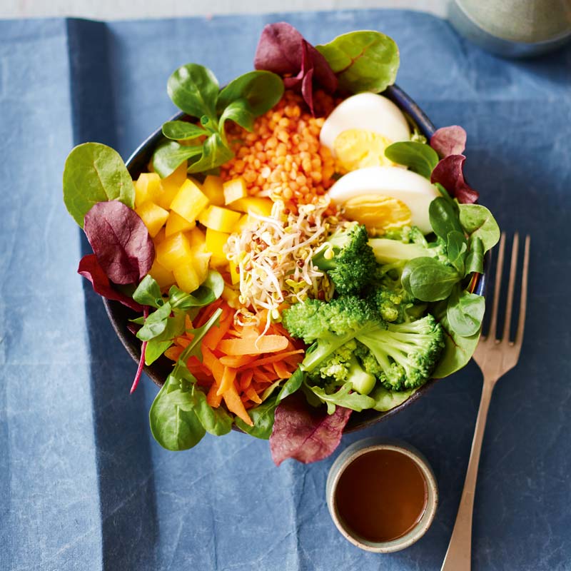 ViktVäktarna - Röd linssallad med ägg och sesamdressing