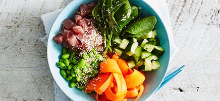 Sesame tuna poke bowl