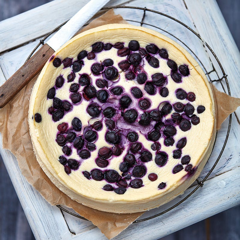 Skyrkuchen mit Heidelbeeren