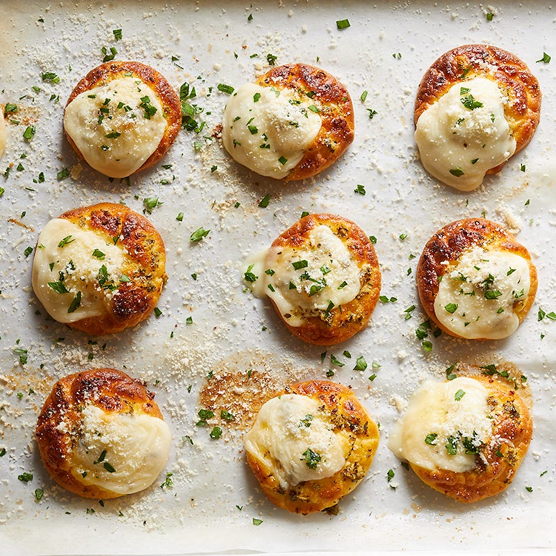 Photo of Garlic-cheese cloud bread by WW