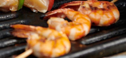 Garnalenspiesjes van de barbecue