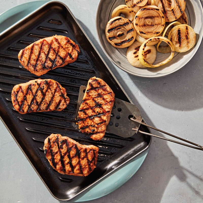 Grilled spicy Korean pork chops and onions