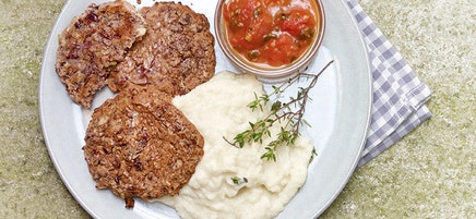 Burgers végétariens et potée de persil à grosses racines