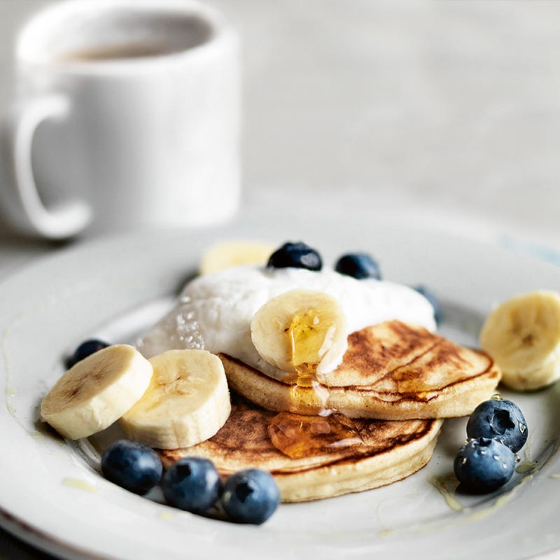 Foto van Pannenkoeken met blauwe bessen en banaan door WW