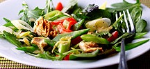 Salade van sugarsnaps en tonijn
