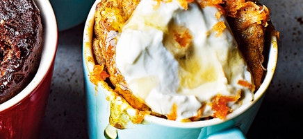 Carrot & banana mug cake