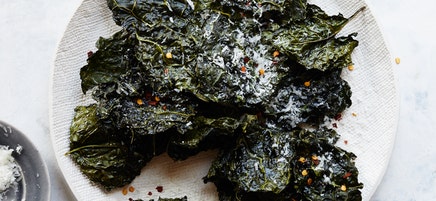 Cheesy Kale Crisps
