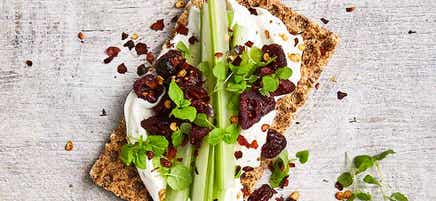 Crispbread with tzatziki and celery