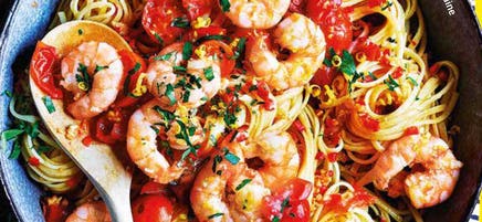 Prawn, chilli & tomato linguine