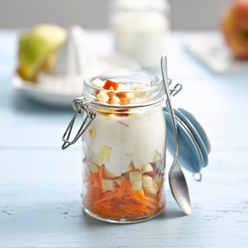 Yoghurt met wortel, appel en citroensap