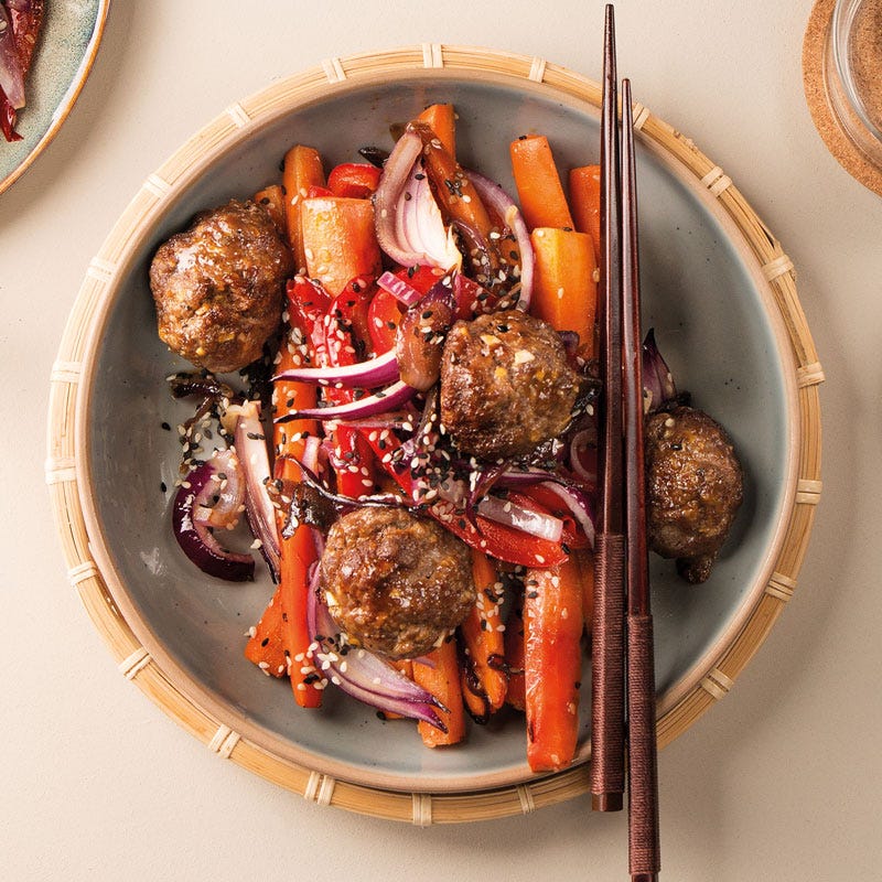 Asia-Meatballs mit Sesamgemüse