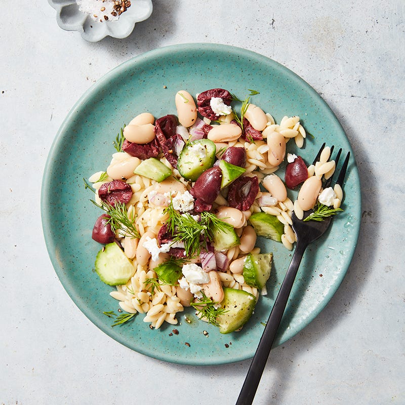Mediterranean pasta & white bean salad