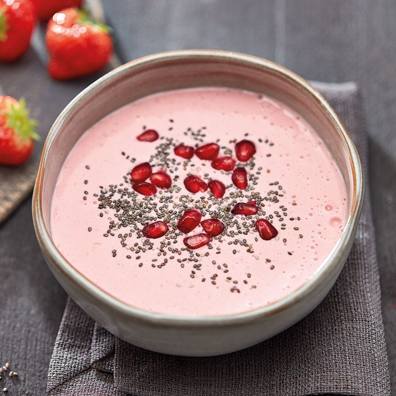 Joghurt-Smoothie-Bowl mit Granatapfel und Chia