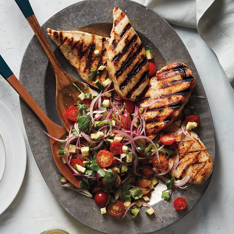 Chicken with tomato-zucchini salad