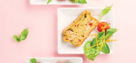 Cake aux crevettes et au basilic