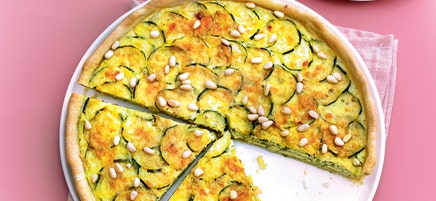 Quiche à la brousse, aux courgettes et à la menthe