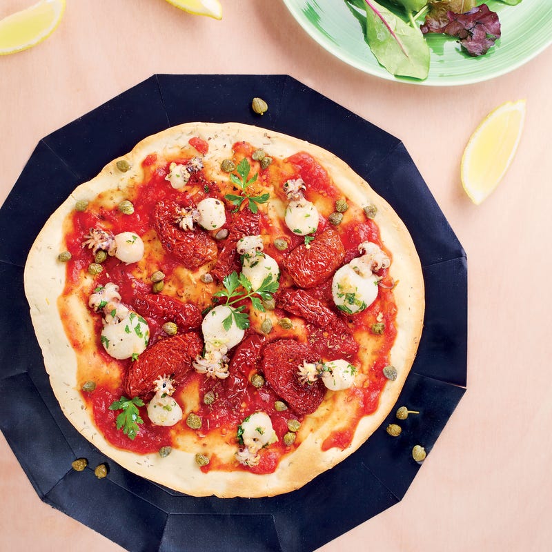 Photo de/du Pizza aux tomates, aux câpres et aux petites seiches par WW
