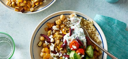 Greek salad quinoa bowls with chickpeas
