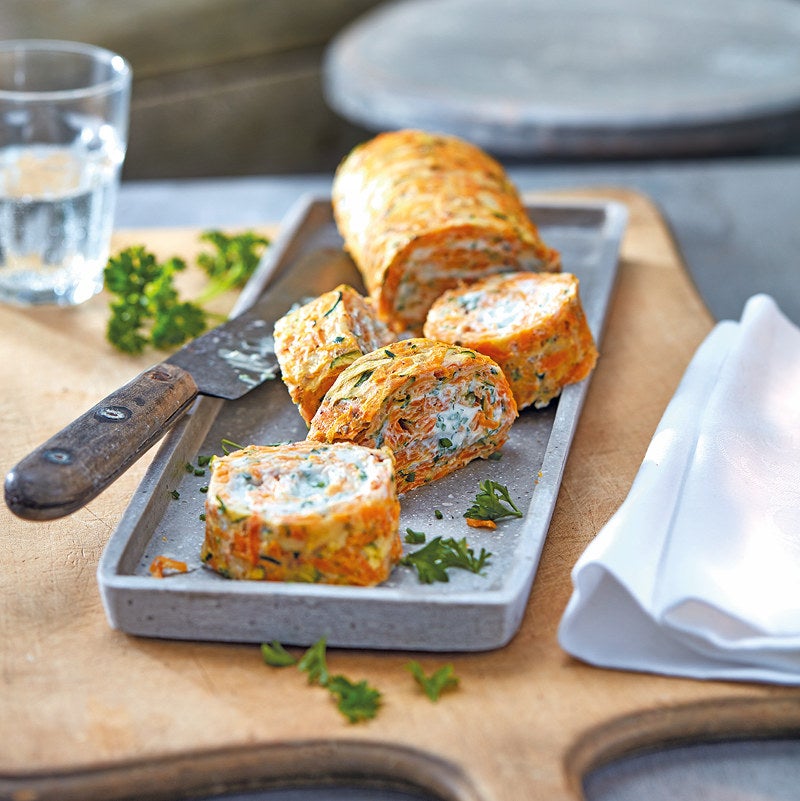 Gemüserolle mit Kräutercreme Rezept | WW Deutschland Gemüserolle mit Kräutercreme Rezept | WW Deutschland