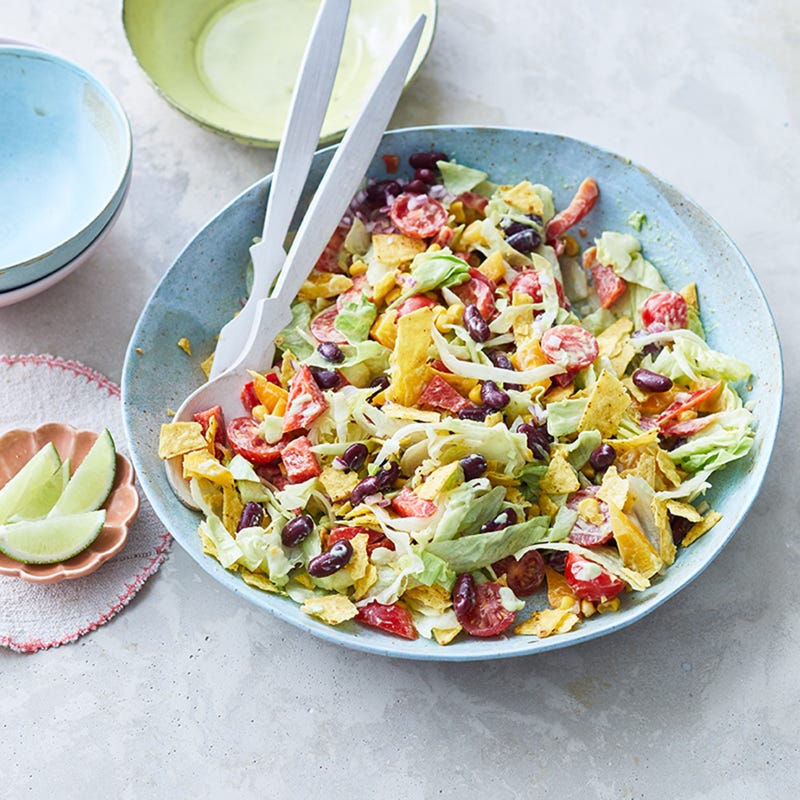 Mexikanischer Tacosalat mit Avocadodressing