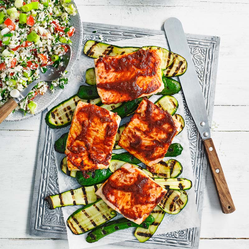 Harissalax med grillad zucchini och blomkålstabbouleh - ViktVäktarna