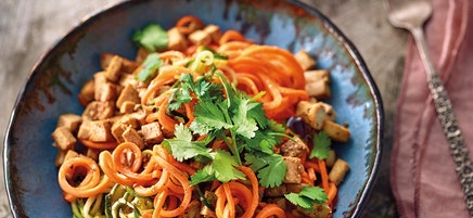 Spaghettis de légumes au tofu teriyaki