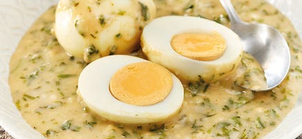 Eier in Grüner Sauce
