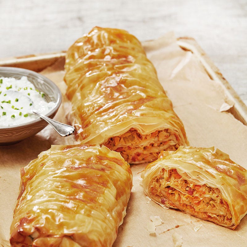 Sauerkrautstrudel mit Kräuterquark