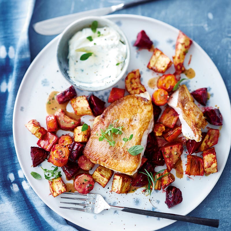 Foto van Ovengroenten met roodbaars en oreganodip door WW