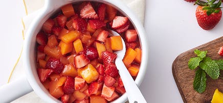 Quick strawberry-mango sauce
